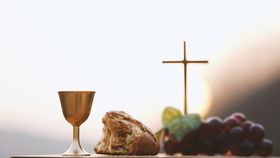 Zile cu dezlegare la pește, ulei și vin în Postul Paștelui 2024! Este cel mai lung și restrictiv post din an